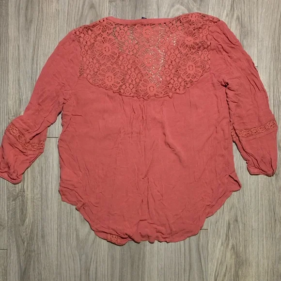 American Eagle Button Up Blouse w/ Flower Lace, Dusty Rose, XL - Picture 7 of 8